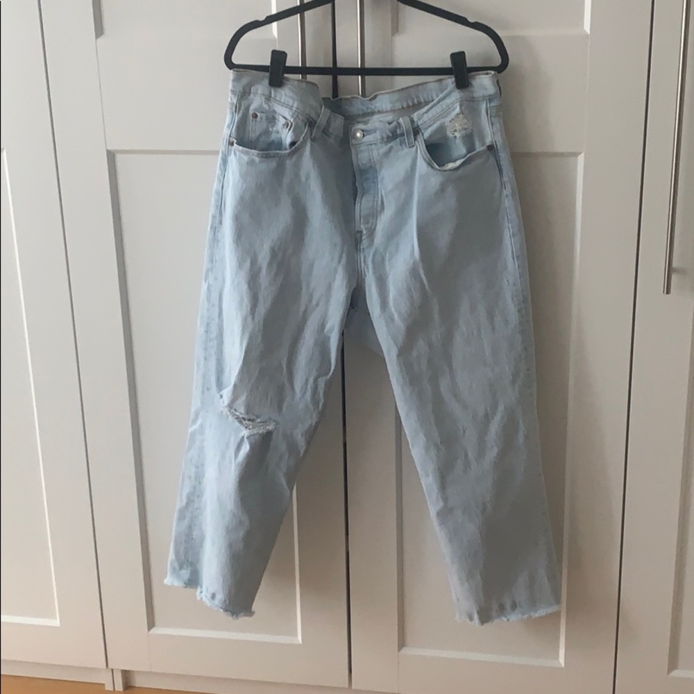Levi's Light Blue Distressed Ankle Crop Jeans